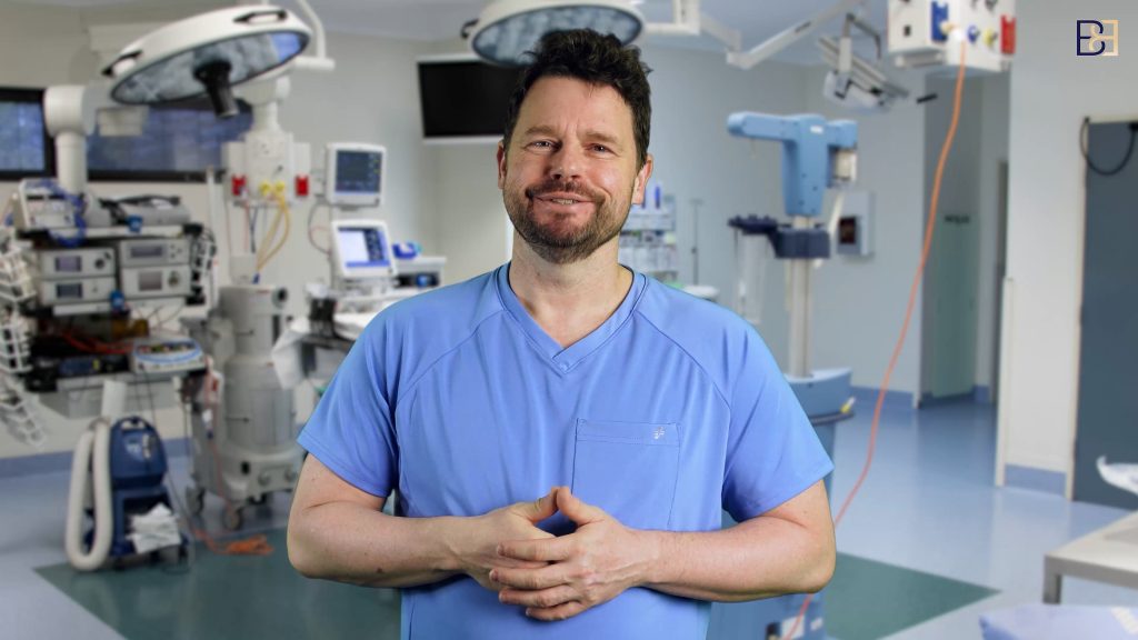Home - Dr Bernard Beldholm 2 04072025 Fleur de Lis Abdominoplasty Recovery After Infection QA video.00 07 33 08.Still002