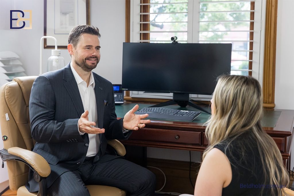 Tummy Tuck After Weight Loss (Abdominoplasty) 7 Follow up consultation - Dr Bernard Beldholm