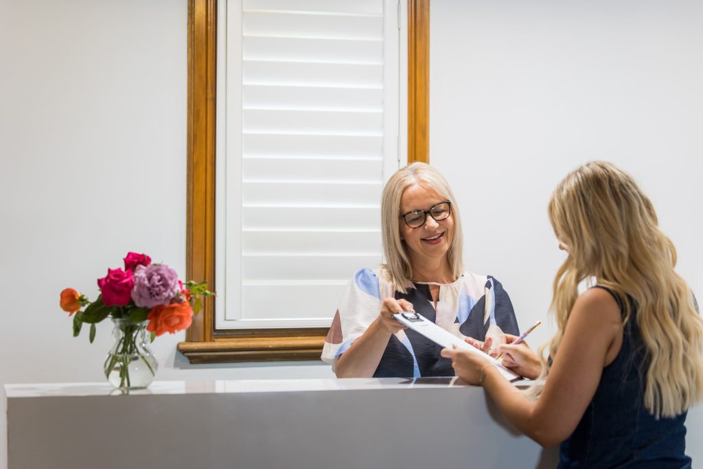 Excess Skin After Weight Loss – Surgical Options for the Abdomen and Lower Torso 20 Your Initial Consultation