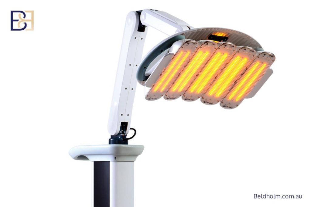 Tummy Tuck After Weight Loss (Abdominoplasty) 13 LED light therapy